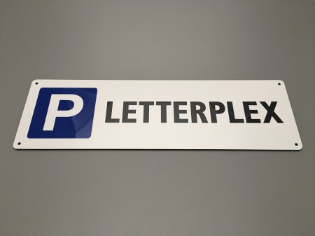 Parkeerplaatsbord wand