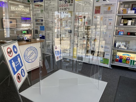 Plexiglas beschermvenster toonbank